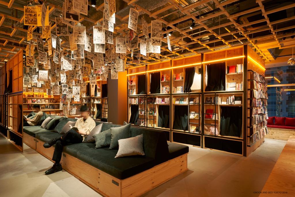 Where to stay in Tokyo Hostel - Book and Bed Tokyo Shinjuku 1