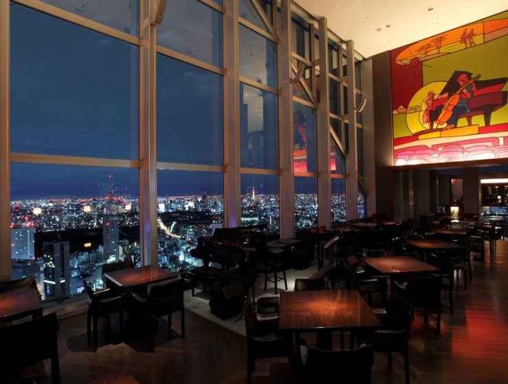 Best Rooftop Bars In Tokyo - New York Bar 1