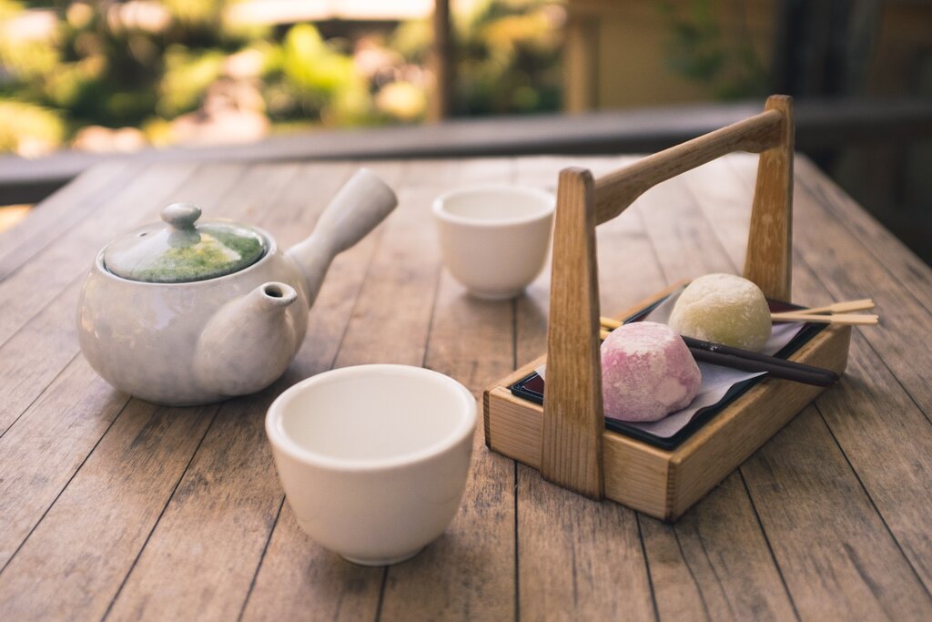 Drinking Japanese Tea in a Garden Drinking Japanese Tea in a Garden