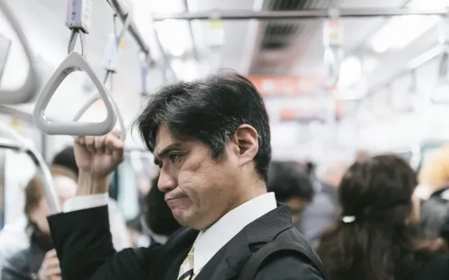 Annoying Behaviour Train Etiquette Japan