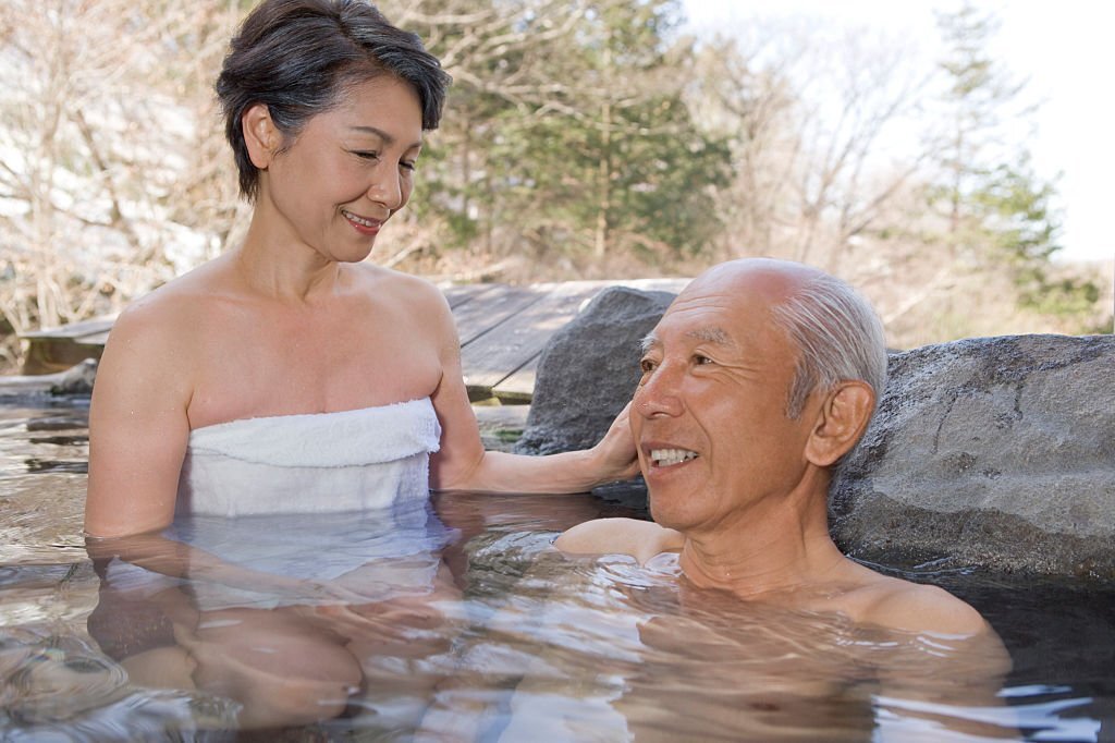 Mixed Onsen Konyoku Couple Senior