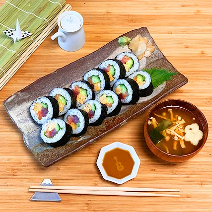 Colorful Maki Sushi Making Class in Osaka Colorful Maki Sushi Making Class in Osaka