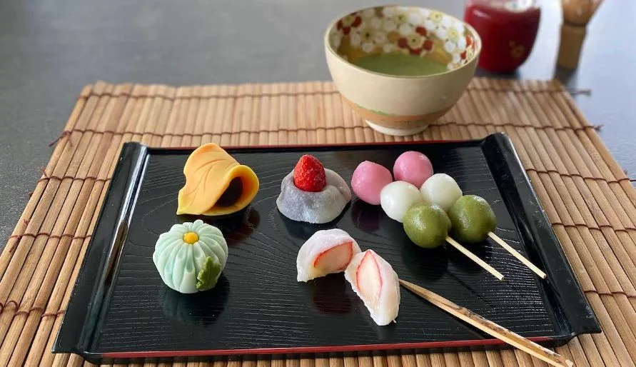Traditional Japanese Sweets, Wagashi and Mochi Class 1 Traditional Japanese Sweets, Wagashi and Mochi Class 1