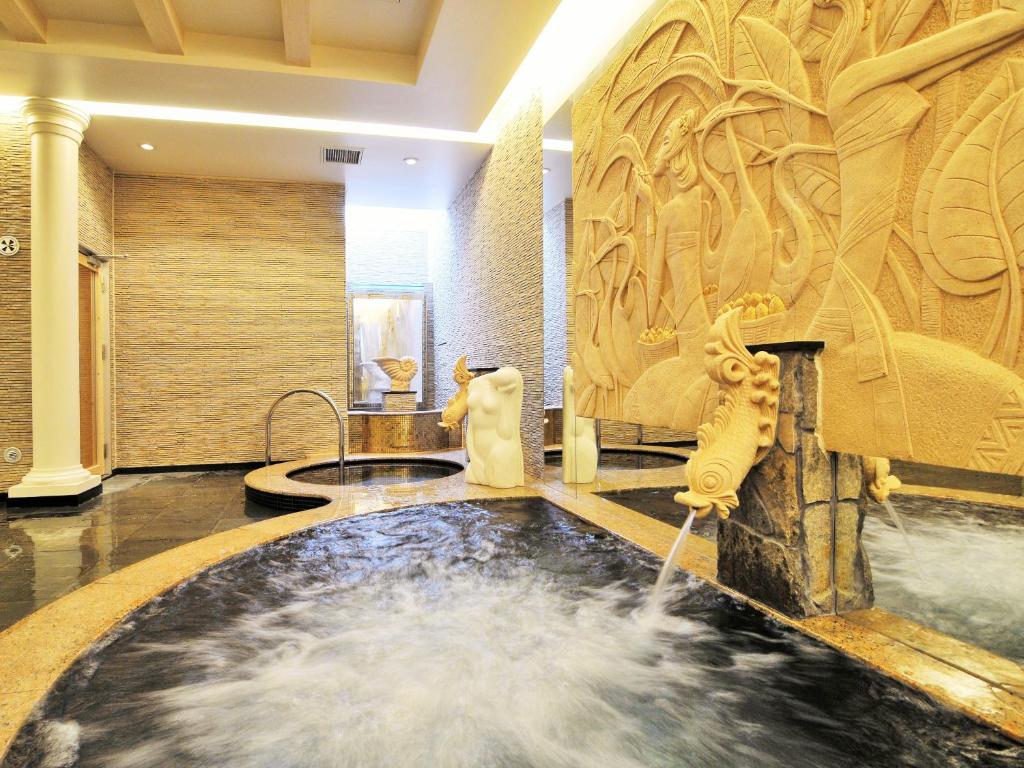 Okinawa Kariyushi Resort EXES Onna 1