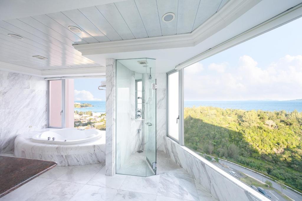 Oriental Hotel Okinawa Resort & Spa 1