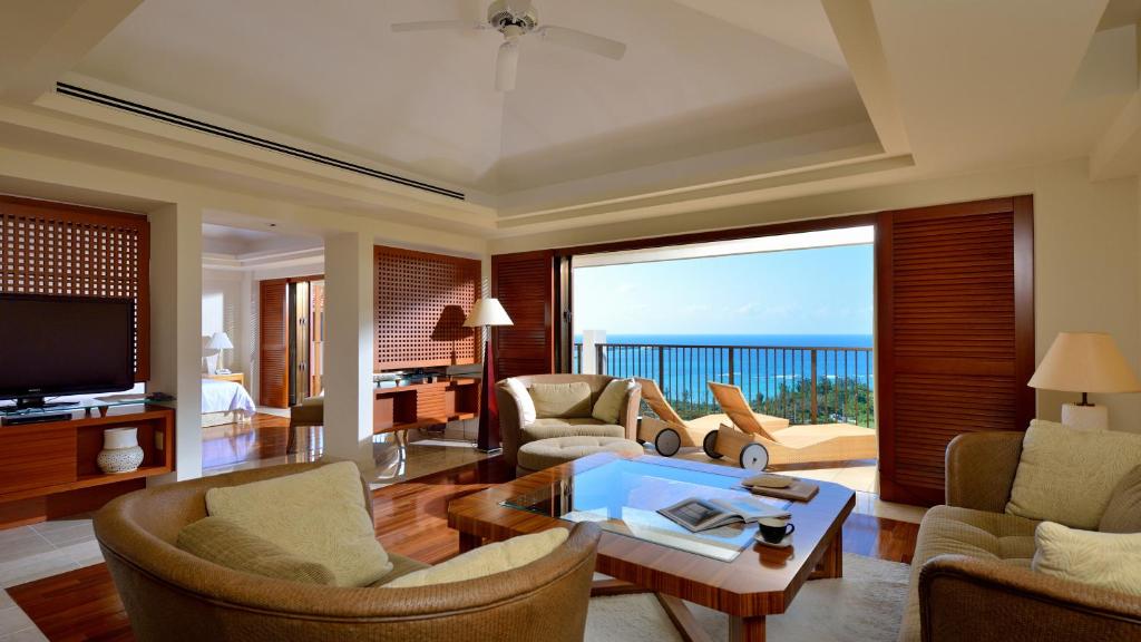 The Atta Terrace Club Towers 1
